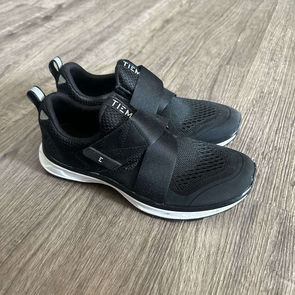 Women’s Cycling Shoes